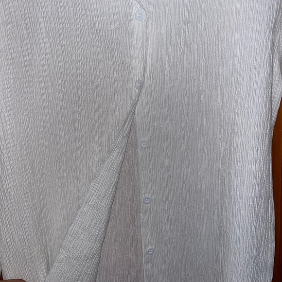 SHEIN- dazy solid drop shoulder button up shirt - Picture 2 of 6